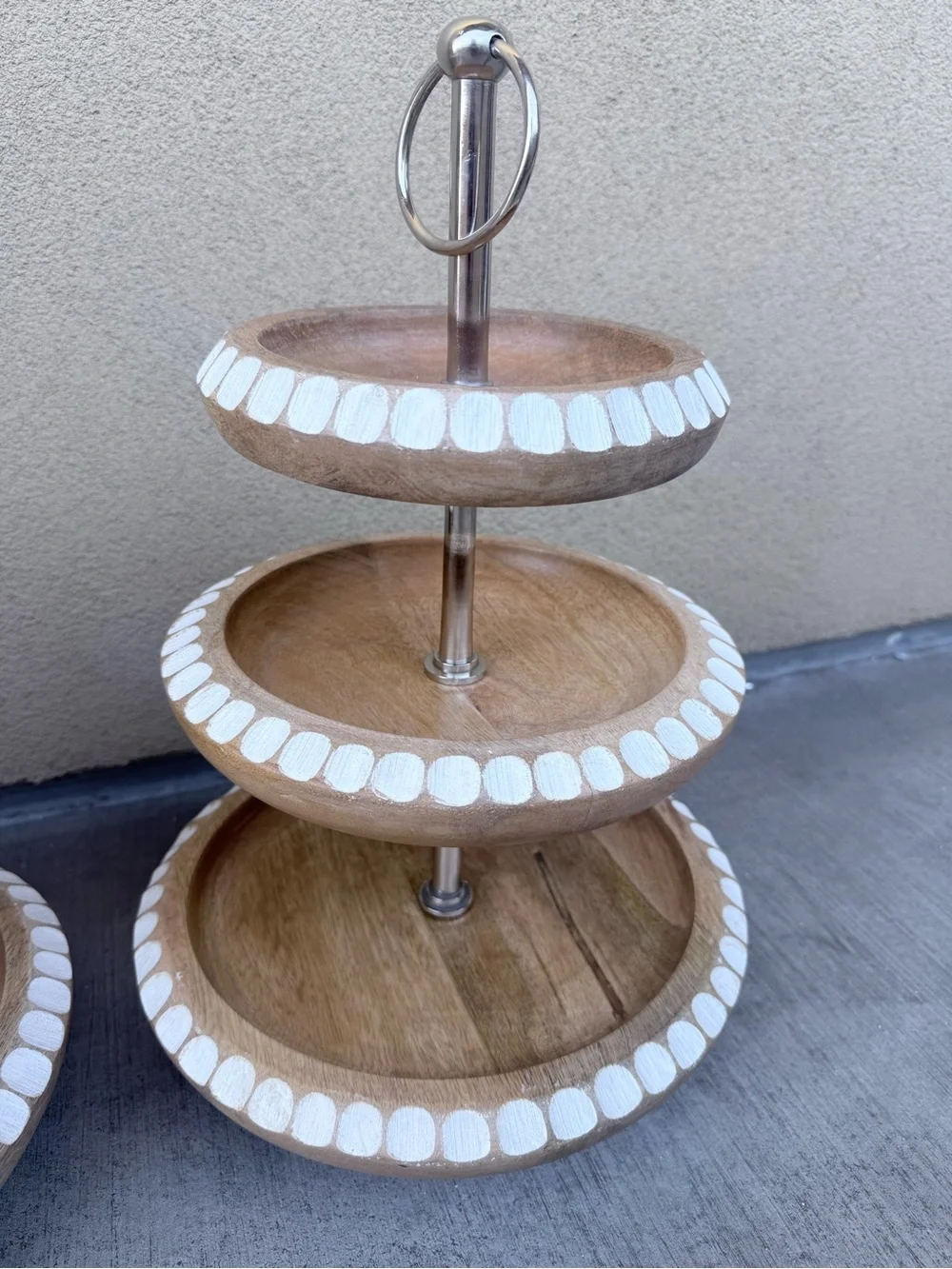 Unkown elegant tier